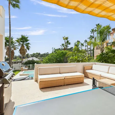 Caramel - Excellent Location In Golden Mile Willa Marbella